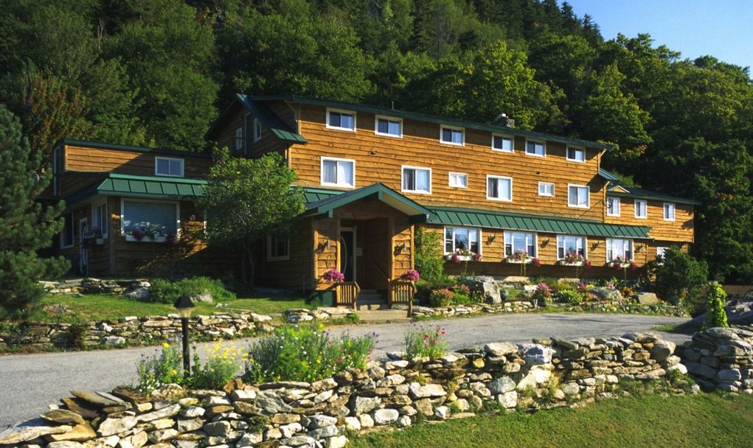The Inn at Long Trail Exterior