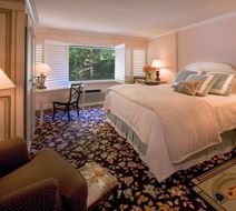Topnotch Resort and Spa Room