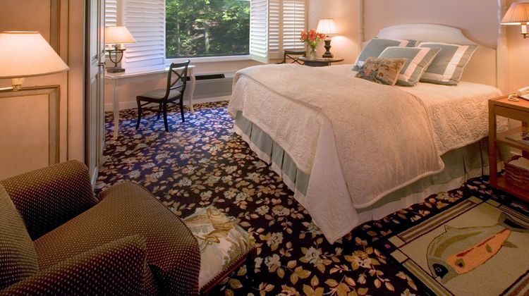 Topnotch Resort and Spa Room