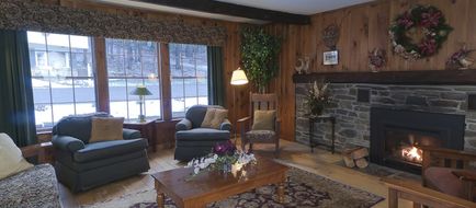 Tucker Hill Inn Lobby