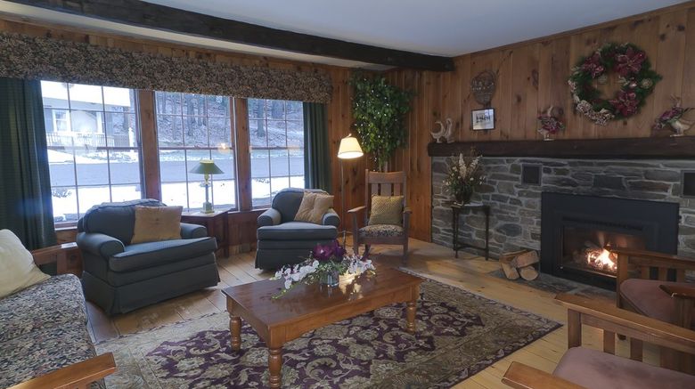 <b>Tucker Hill Inn Lobby</b>