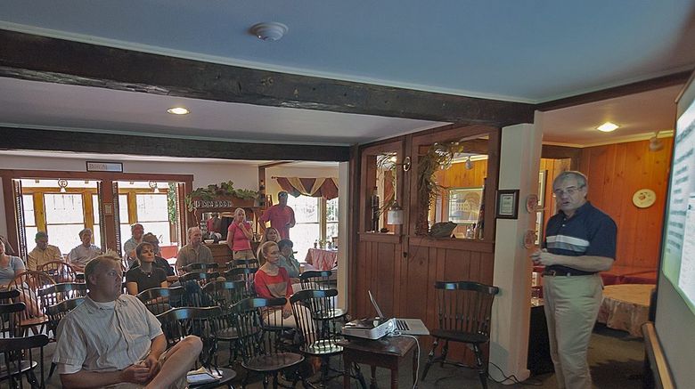 <b>Tucker Hill Inn Meeting</b>