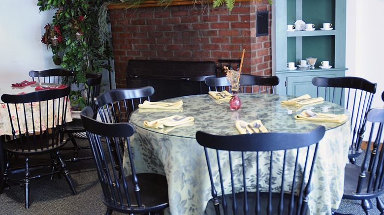 <b>Tucker Hill Inn Restaurant</b>