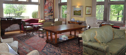 Wilburton Inn Lobby