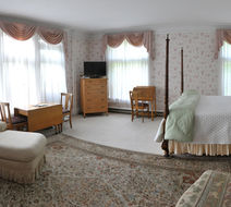Wilburton Inn Room