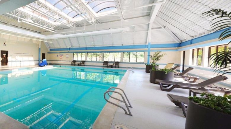 <b>English Inn Pool</b>