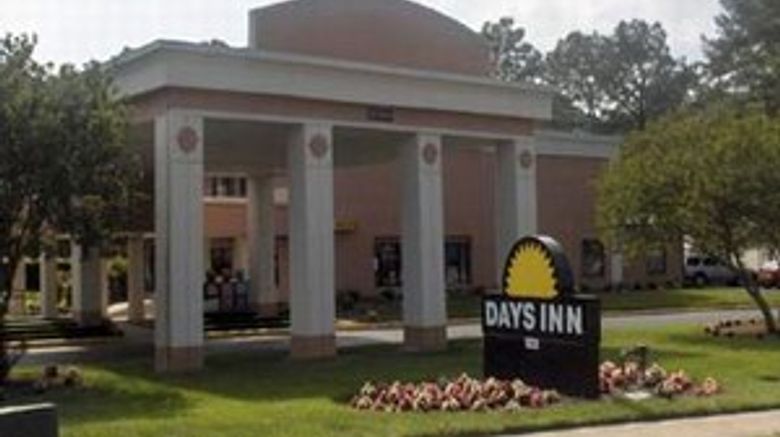 <b>Days Inn Central Exterior</b>
