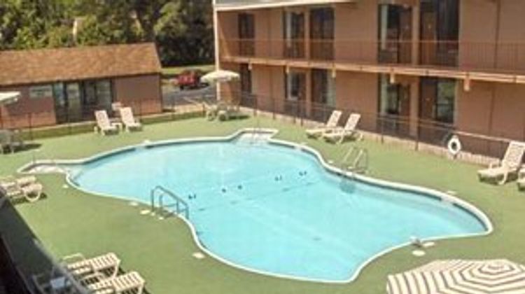 Days Inn Central Pool