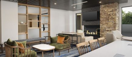 Fairfield Inn & Suites Alexandria West Lobby