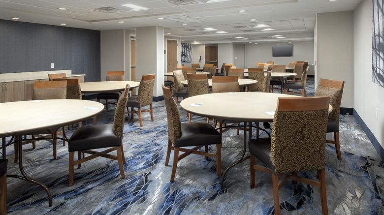 <b>Fairfield Inn & Suites Alexandria West Meeting</b>