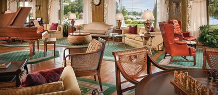 The Tides Inn Lobby