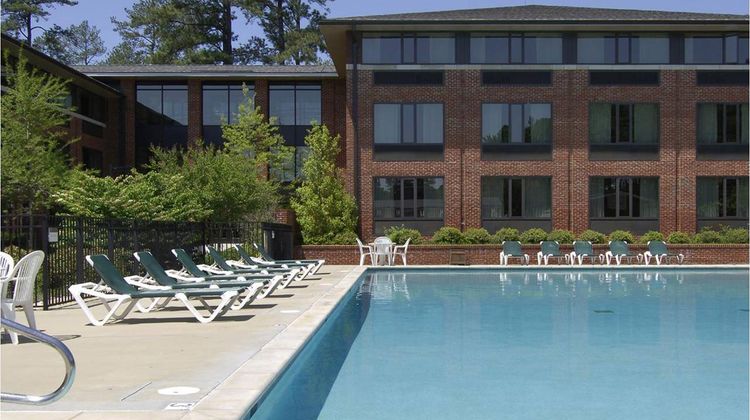 Williamsburg Woodlands Hotel & Suites Pool