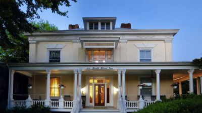 200 South Street Inn