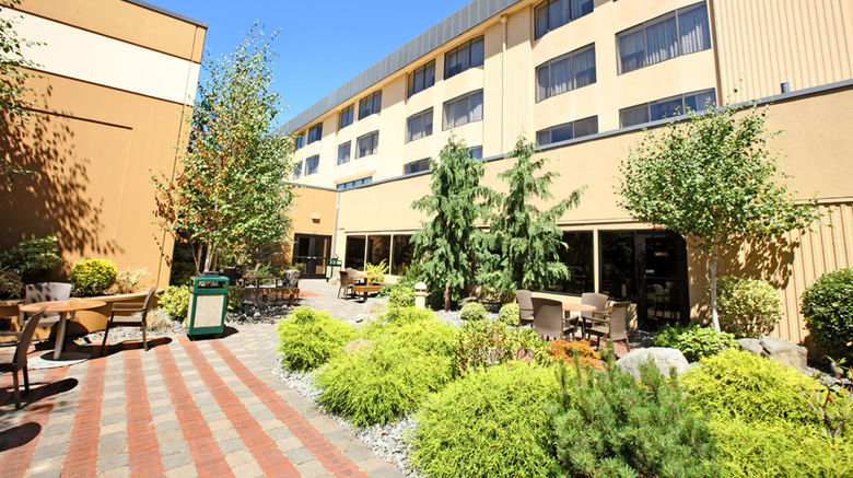 Emerald Queen Hotel and Casino Exterior