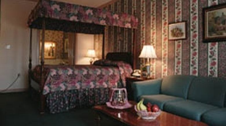 <b>Bavarian Inn & Lodge Room</b>