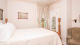 <b>The General Lewis Inn Room</b>