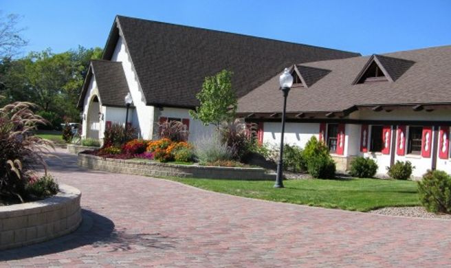 Alpine Valley Resort Exterior