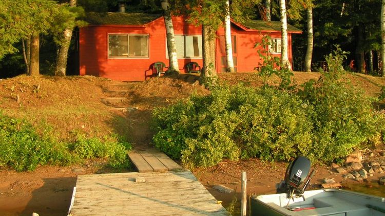 Ross Teal Lake Lodge Exterior