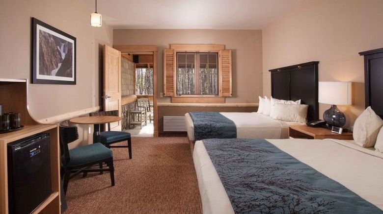 <b>Canyon Lodge & Cabins Room</b>