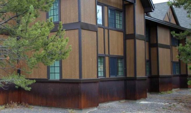 Grant Village Hotel Exterior