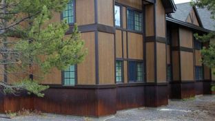 Grant Village Hotel