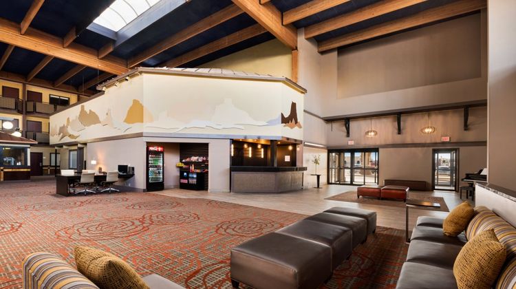 Red Lion Hotel Gillette Lobby