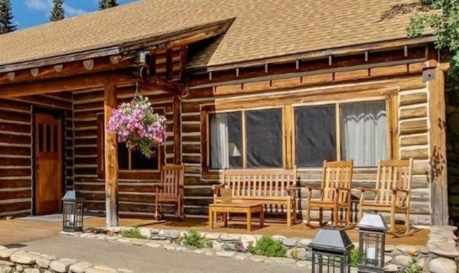 Jenny Lake Lodge Exterior