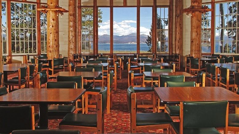 <b>Lake Lodge Cabins Restaurant</b>