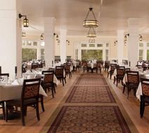 Lake Yellowstone Hotel & Cabins Restaurant