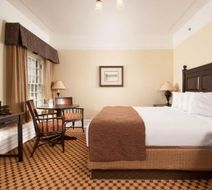 Lake Yellowstone Hotel & Cabins Room