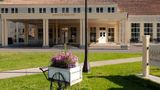 Mammoth Hot Springs Hotel Exterior