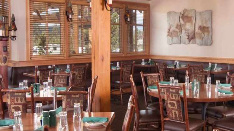 Old Faithful Snow Lodge & Cabins Restaurant