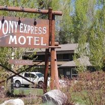 Pony Express West Motel
