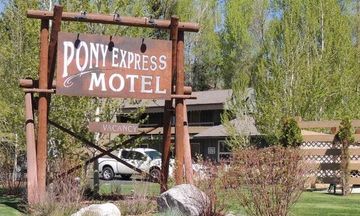 Pony Express West Motel