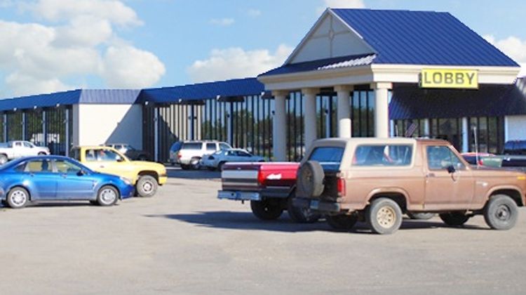 National 9 Gillette Exterior