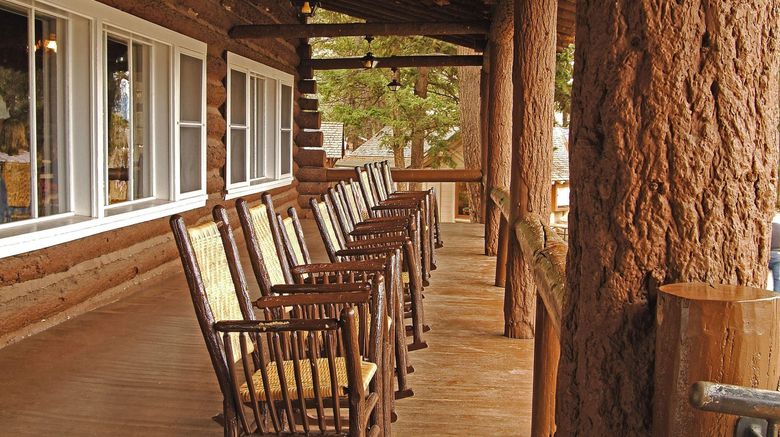 Roosevelt Lodge  and  Cabins Exterior