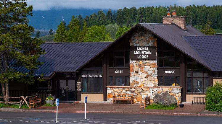 Signal Mountain Lodge Exterior