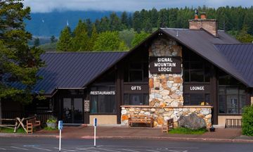 Signal Mountain Lodge