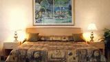 <b>Coast Calgary University Area Hotel Suite</b>