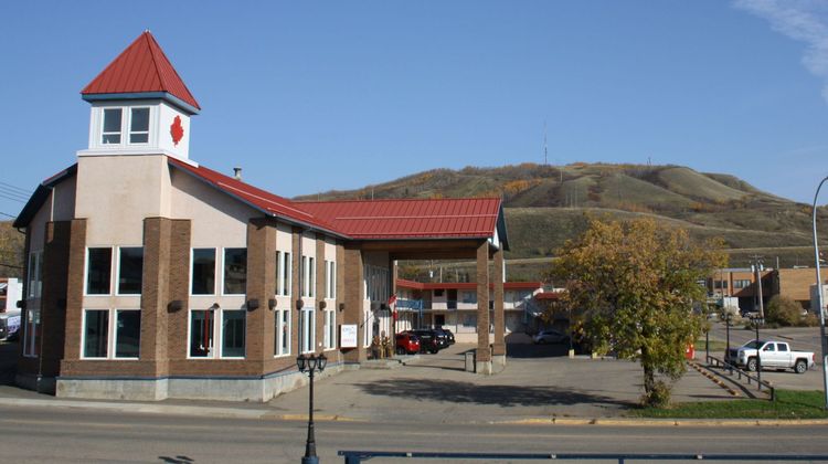 BCMInns Peace River Exterior