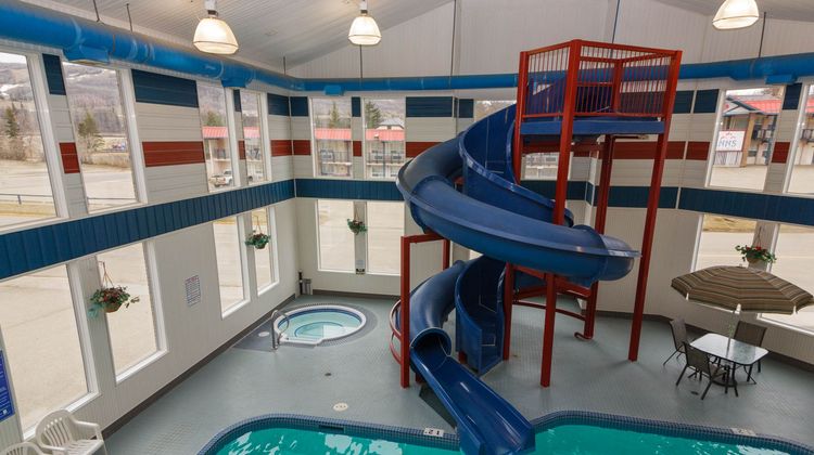 BCMInns Peace River Pool