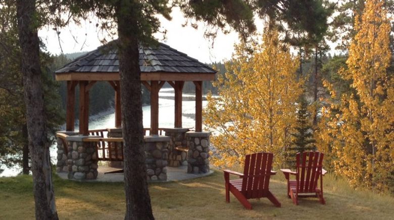 Jasper House Bungalows Exterior