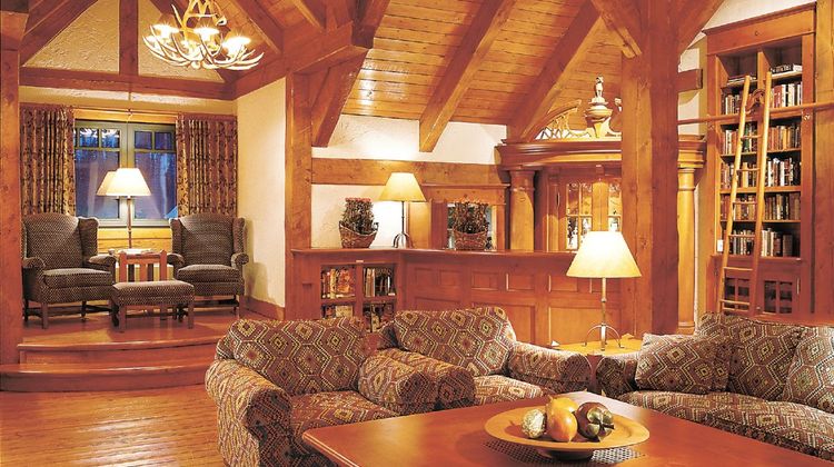 Post Hotel Lobby