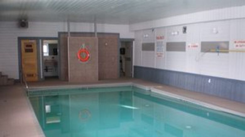 <b>Alpine Inn Pool</b>