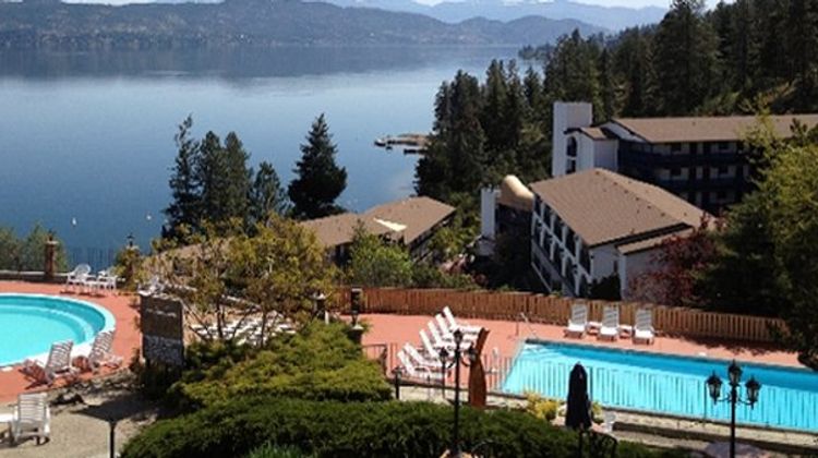 Lake Okanagan Resort Exterior