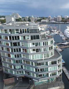 The Victoria Regent Hotel