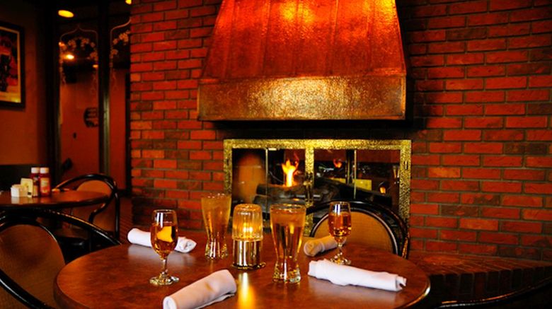 <b>Assiniboine Gordon Inn on the Park Restaurant</b>