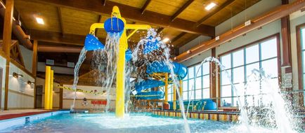 Elkhorn Resort, Spa & Conference Centre Pool