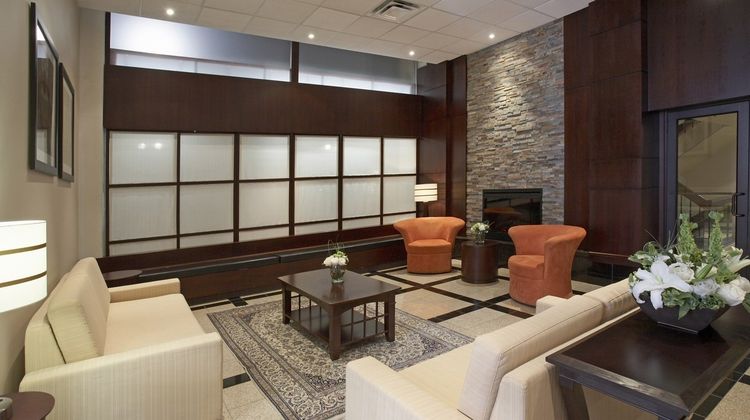 Hamilton Plaza Hotel & Conference Center Restaurant