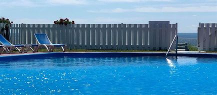 Hostellerie Baie Bleue Pool